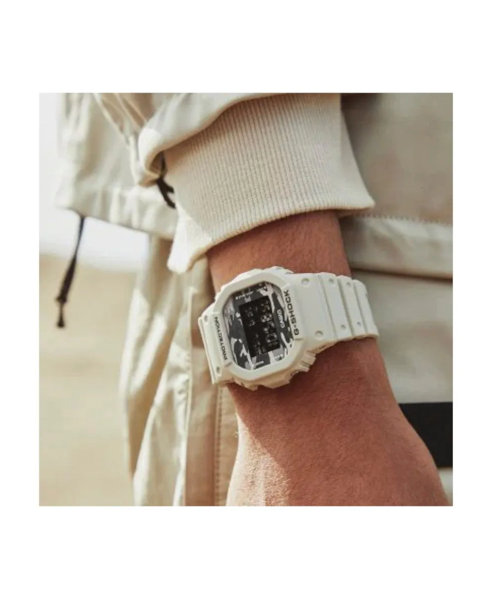 CASIO DW-5600CA-8DR