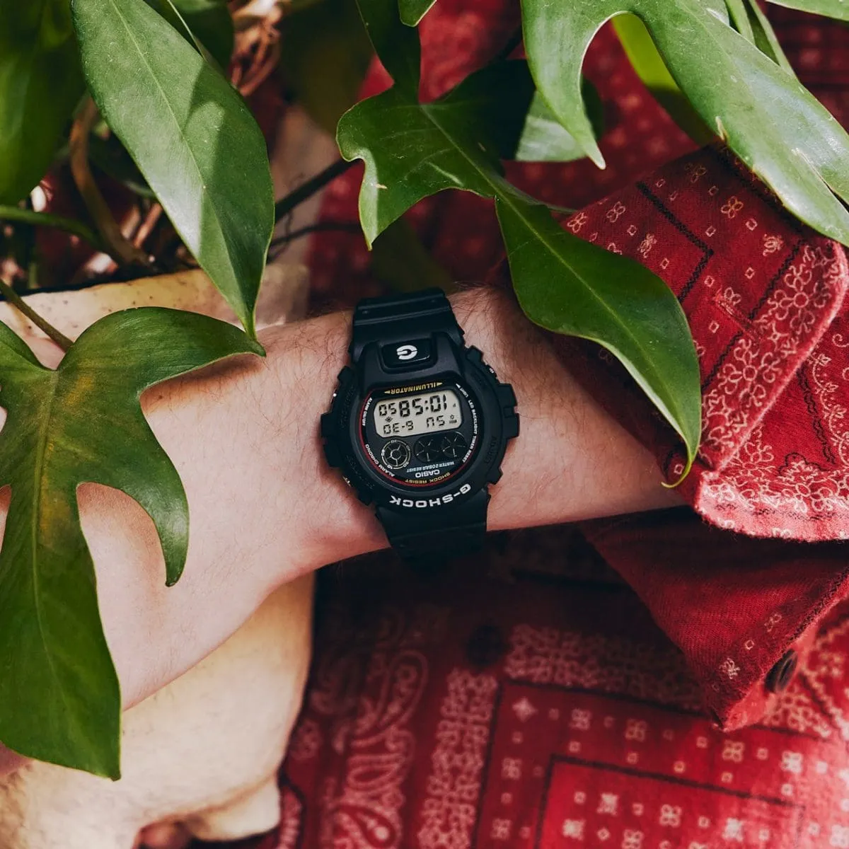 CASIO G-SHOCK DW-6900RL-1DR DIGITAL BLACK AND RED WATCH