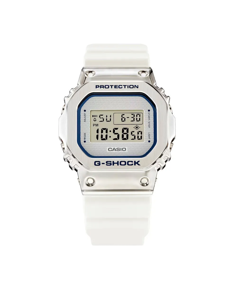 CASIO GM-5600LC-7DR