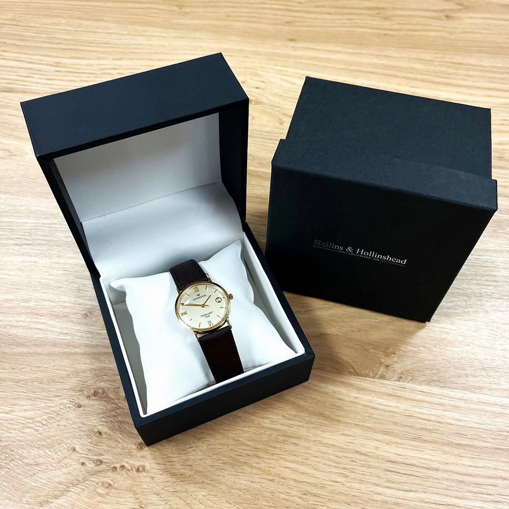 Pre Owned Sovereign 9ct Gold Mid Size Ladies Strap Watch RW0546
