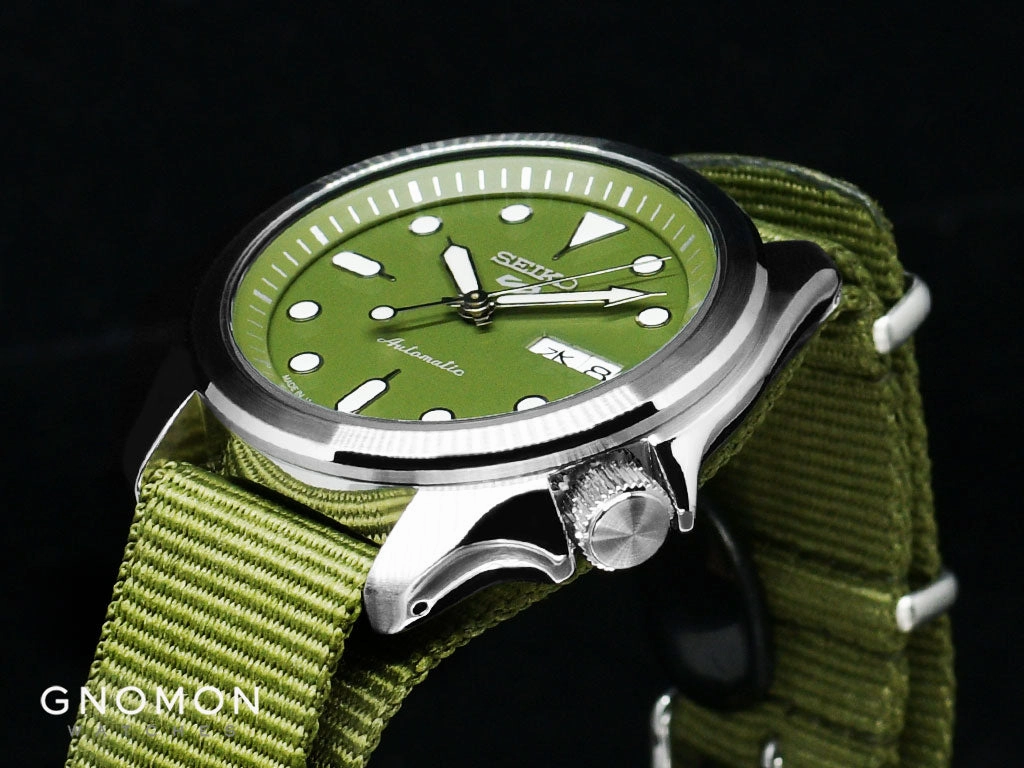 Seiko 5 Sports Sports Style Military Green 40 Ref. SBSA055