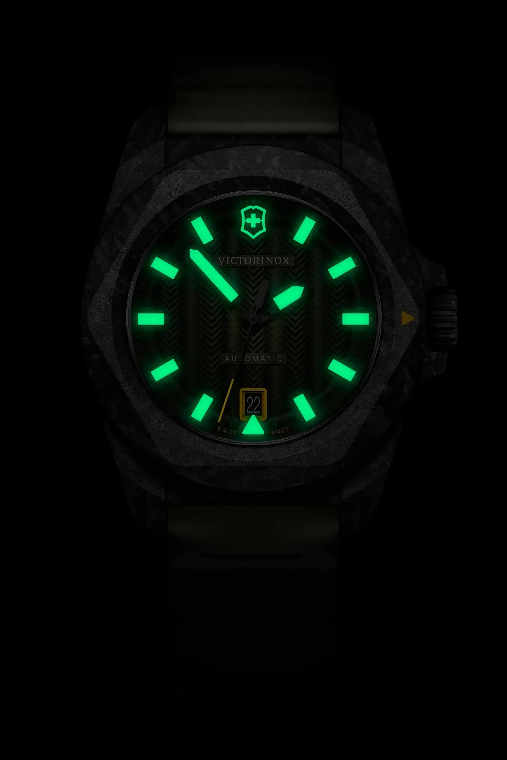 Victorinox I.N.O.X Automatic 41mm Set Green Rubber Green Dial Carbon Case Watch 242021.1