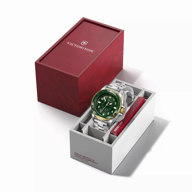 Victorinox Journey 1884 43mm Silver Stainless Steel Green Dial Watch 242012